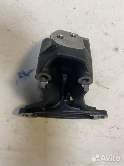 Кронштейн правой опоры двигателя Лада Веста X RAY