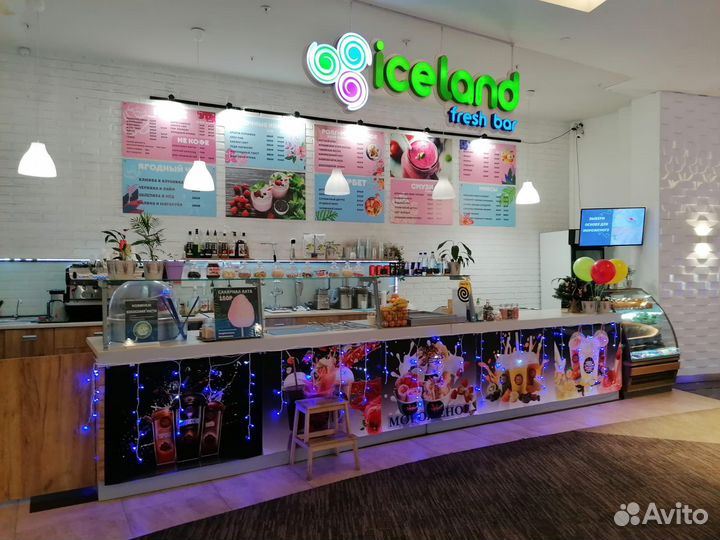 Бариста во фреш-бар