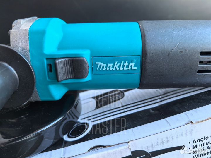 Болгаркат ушм 125 сетевая makita