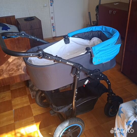 Продам коляску 2 в 1