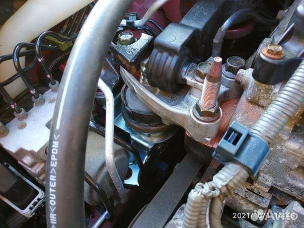 Гидроопора подушка двигателя Honda Civic4d