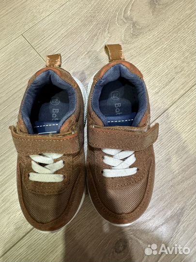 Кроссовки для мальчика 21