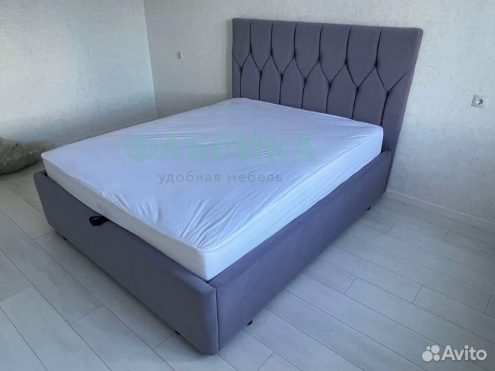 Кровать двуспальная