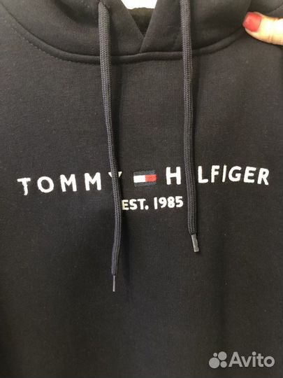 Tommy hilfiger толстовка