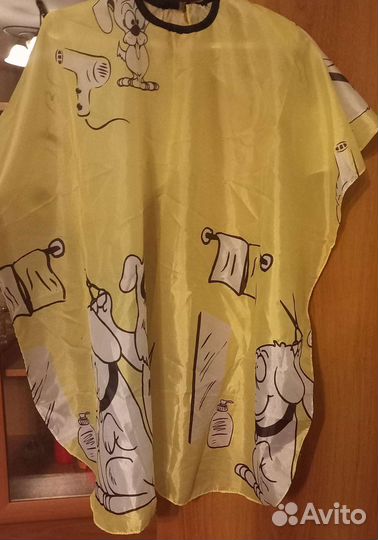 Для парикмахерской пенюар,фартуки