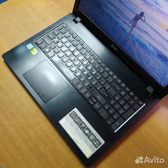 Ноутбук Acer i7-7500U/MX 130 2Gb/DDR4 8/SSD + HDD