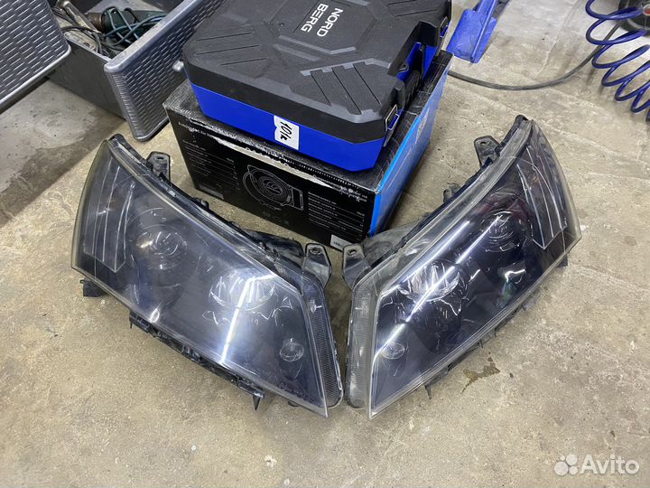 Передние фары Bi-LED Geely emgrand ec7