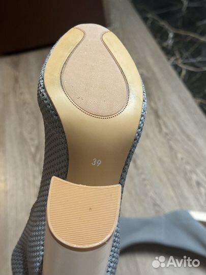 Сапоги женские деми 39