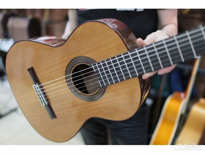 Perez 640 Cedar классическая гитара