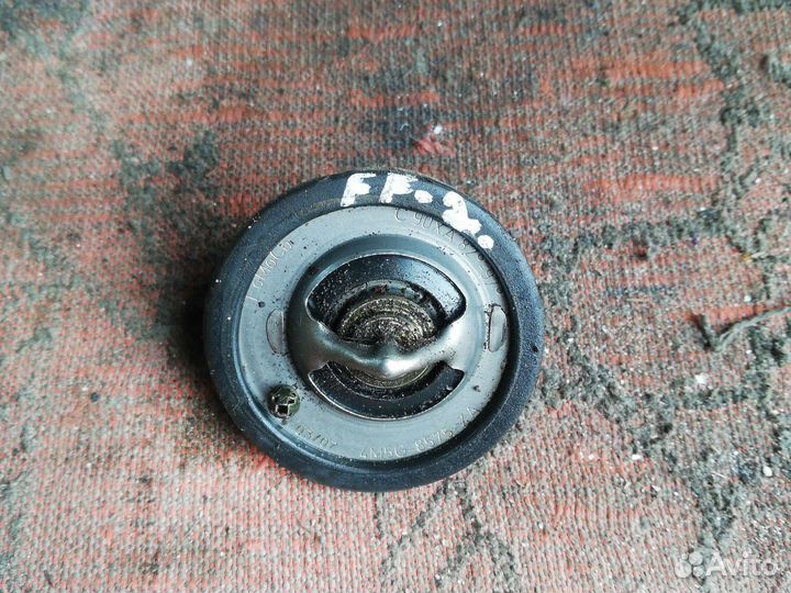 Крышка корпус термостата Форд фокус 2