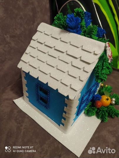 Новогодняя поделка Домик из фоамирана