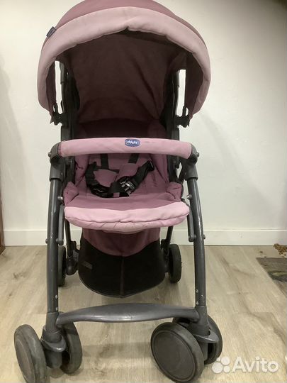 Прогулочная коляска chicco