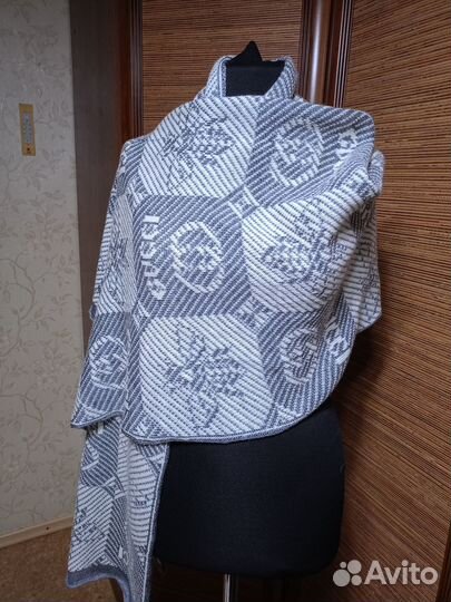 Шарфы платки палантины