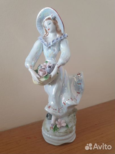 Статуэтка фарфор Румыния