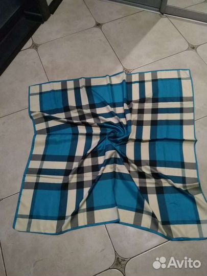 Платок Burberry шелковый