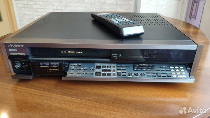 HI-FI S-VHS Видеомагнитофон Victor HR-S 8000