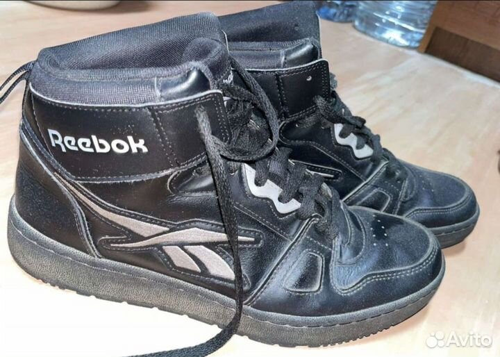 Reebok Resonator MID