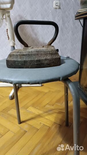 Утюг чугунный старинный