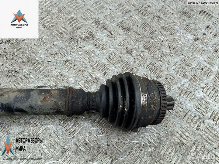 Полуось передняя левая (приводной вал, ШРУС) Audi