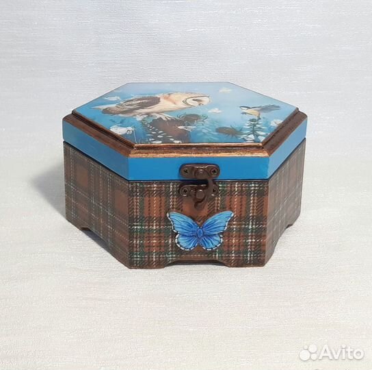 Шкатулка шестигранная 