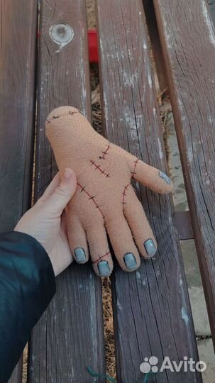 Вещь аддамс Wednesday уэнсдей