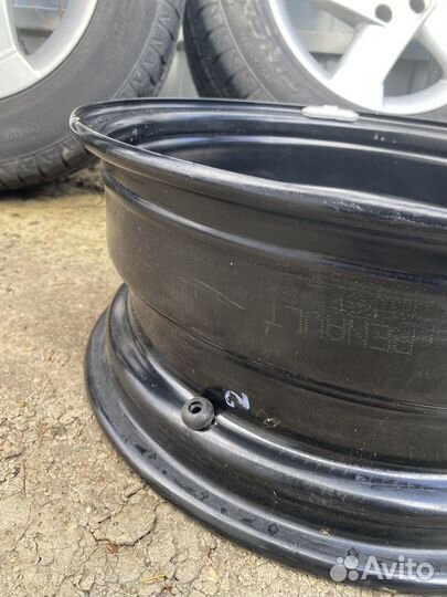 Диск r16 на Renault новый