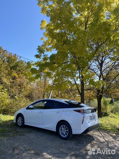 Toyota Prius 1.8 AT, 2016, 133 000 км