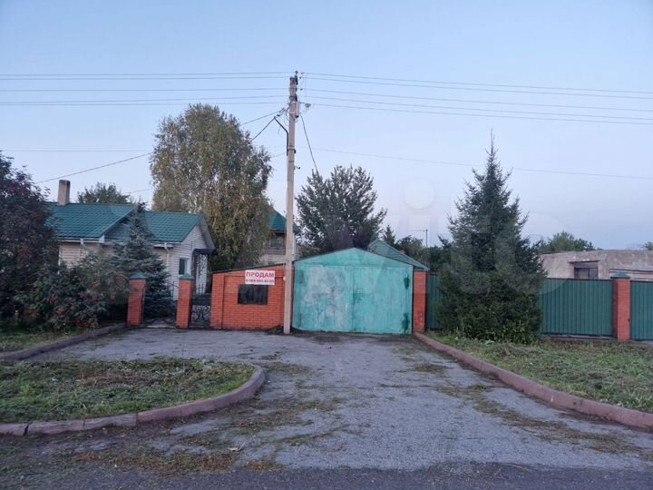 2-к. квартира, 42 м², 1/1 эт.
