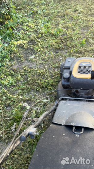 Газонокосилка бензиновая