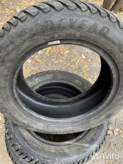 Goodyear Ultragrip Ice Arctic 195/60 R15
