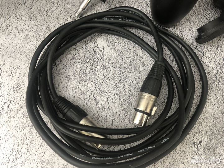 Студийный микрофон AKG P120