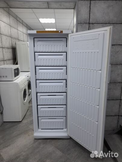 Морозильная камера Indesit SFR167.002 (Д743)