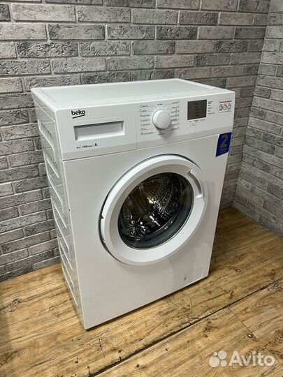 Стиральная машина Beko WRS 4511 BWW. 4кг