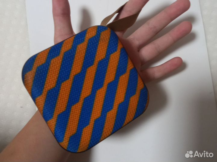 Блютуз колонка с отверстим USB для флешек