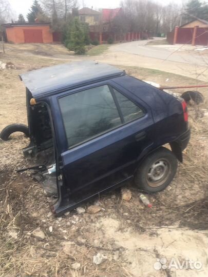 Дверь шкода фелиция