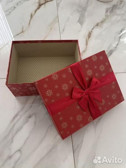 Коробка с бантом
