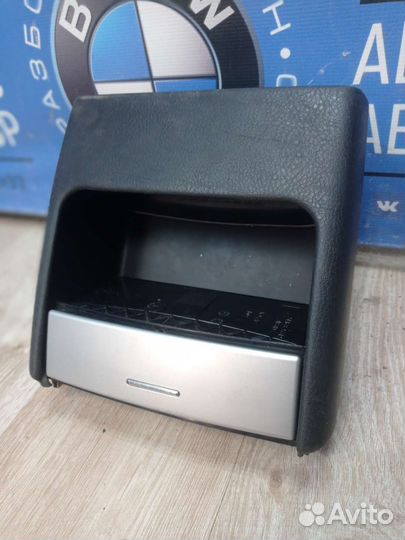 Задний подстаканник на BMW X5 Е53