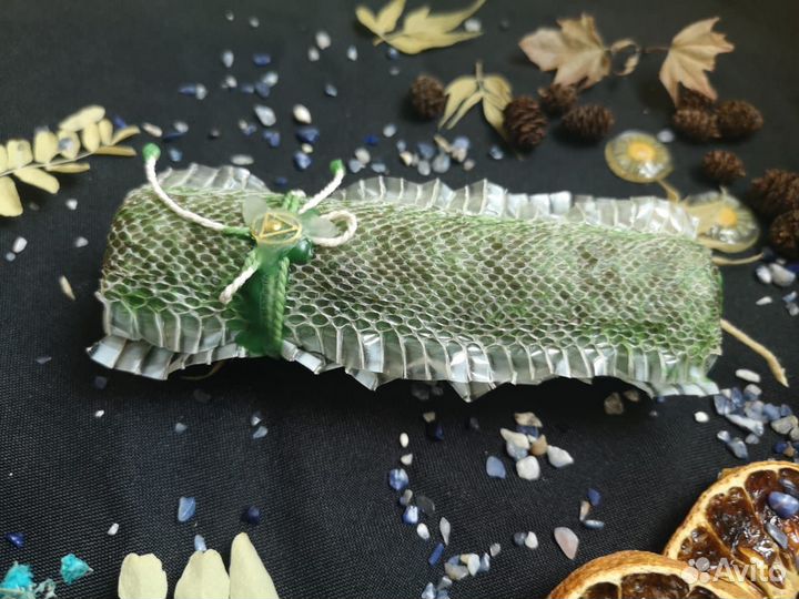 Ритуальная свеча на финансовое благополучие