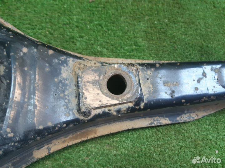 Рычаг поперечный задний Ford Focus 2 седан 1.8