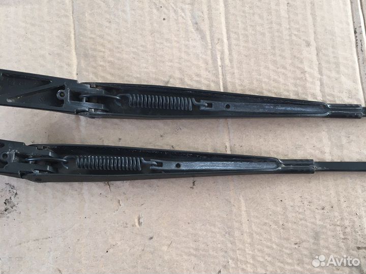 Поводок дворника Skoda Octavia A5 (3278)