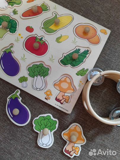 Развивающие игрушки пакетом