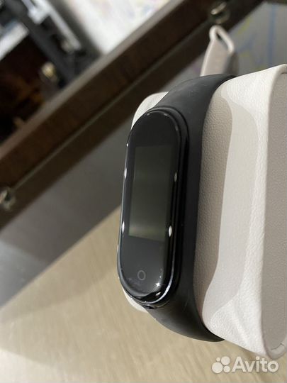 Фитнес браслет xiaomi mi band 4