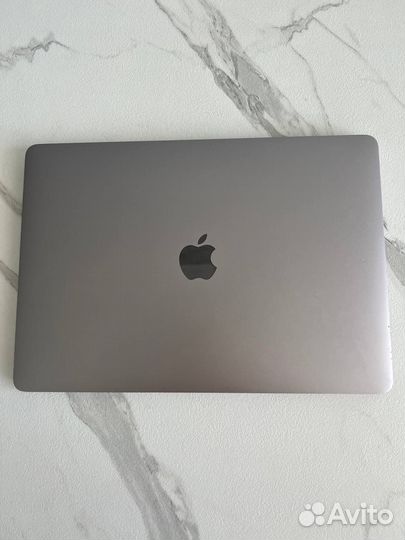 Apple MacBook pro 13 8gb 512gb