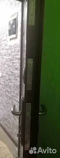 Дверь входная металлическая бу