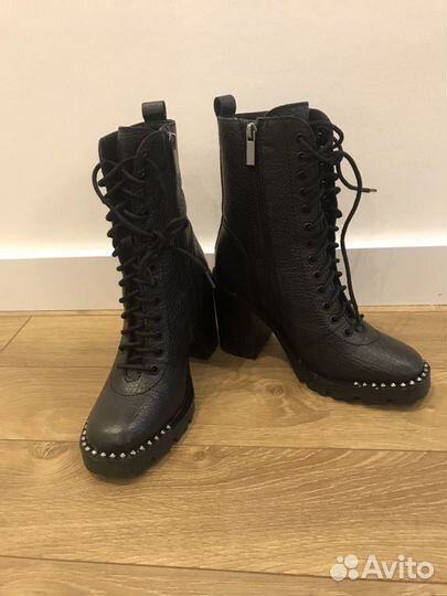 Новые Сапоги женские Bronx
