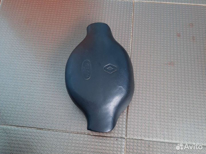 Подушка безопасности в руль Renault Logan 1 седан