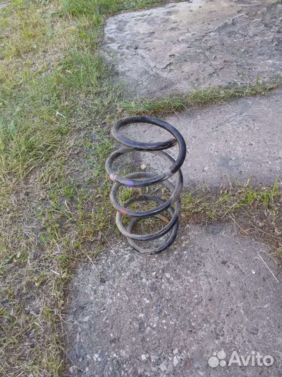 Пружина передняя Hyundai Solaris/Kia Rio