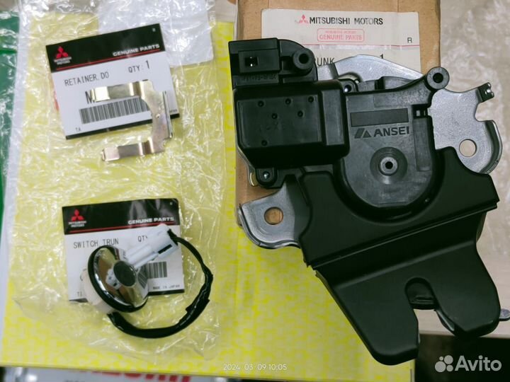 Замок багажника mitsubishi lancer 10 EVO + кнопка