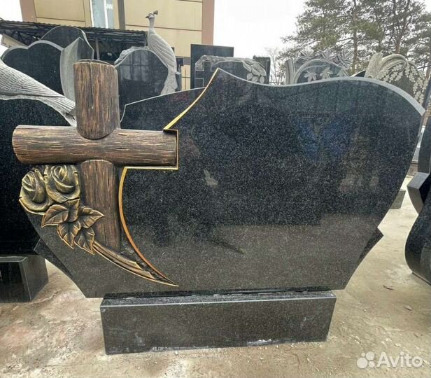 Купить памятники на могилу из гранита
