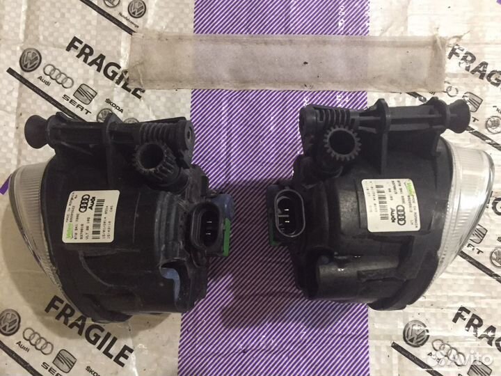 Фара противотуманная Ауди Audi A 1 4 5 6 Q3 Passat